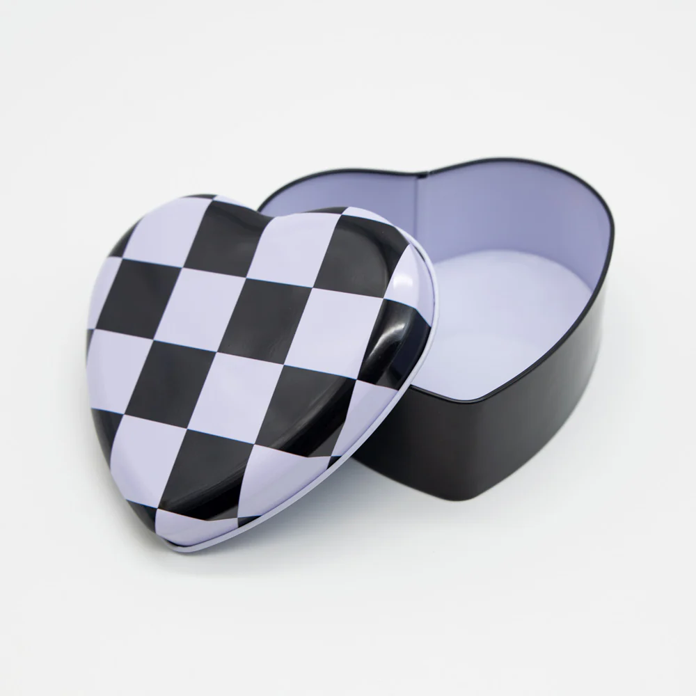 Checkers Heart-Shaped Metal Tin - Image 2
