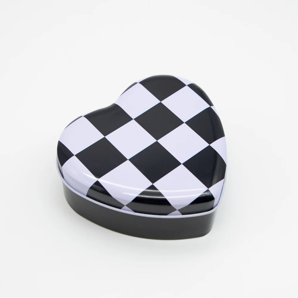 Checkers Heart-Shaped Metal Tin - Image 3