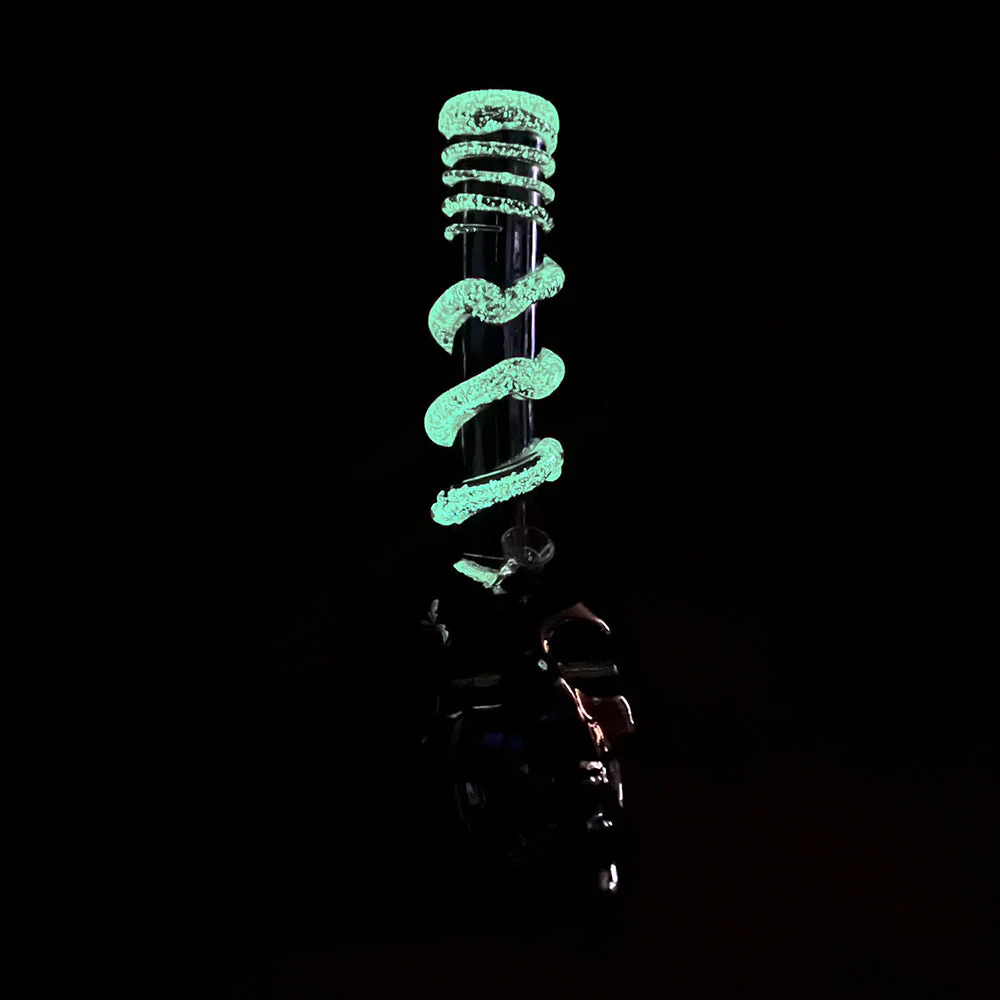 Planet X Death Skull Glass Bong - Image 3