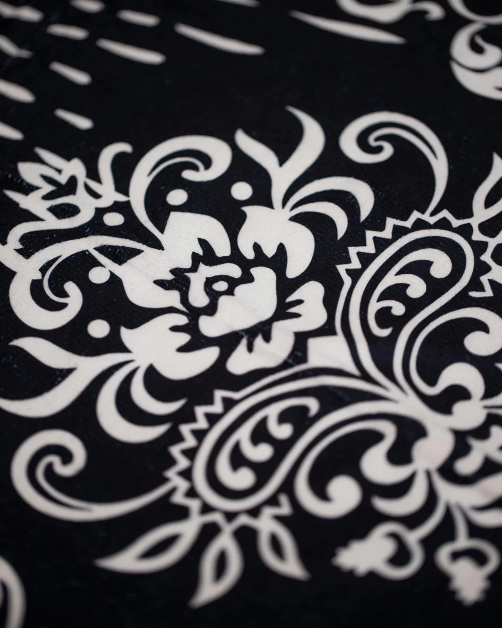 Demask Round Towel - Image 3