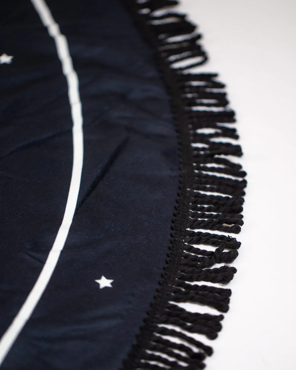 Gaylien Round Towel - Image 4