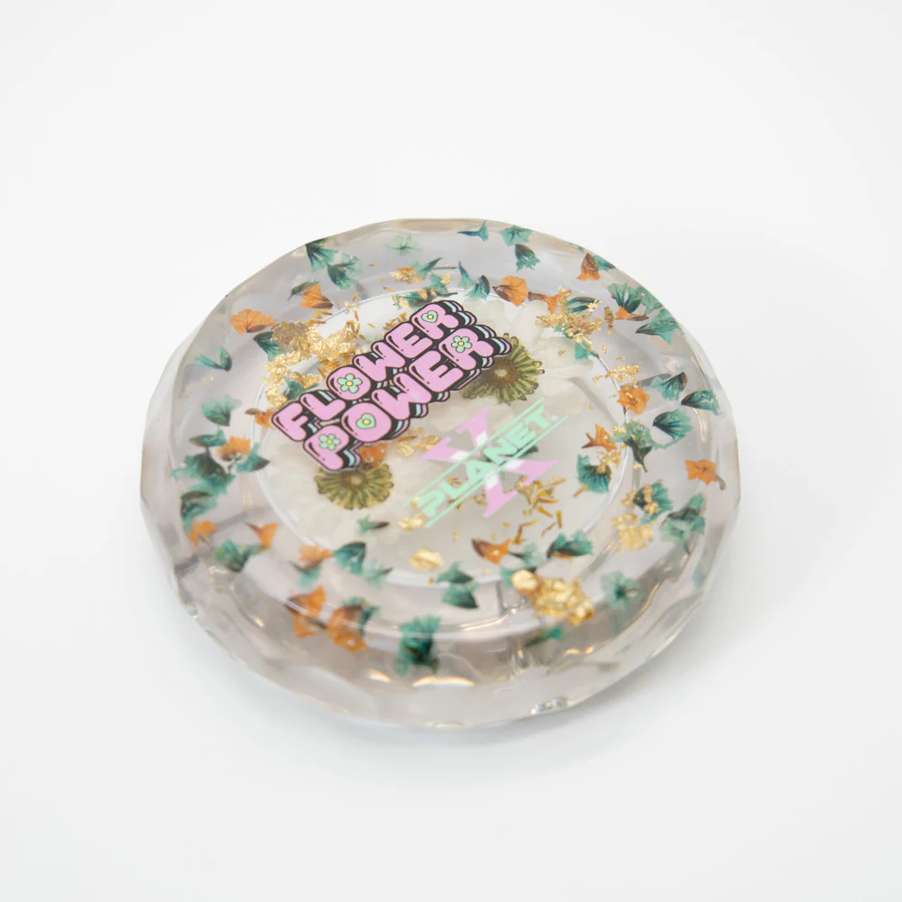 Gold Flakes & Flowers Resin Ashtray - Image 3