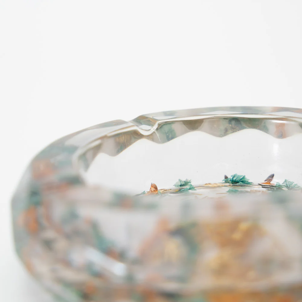 Gold Flakes & Flowers Resin Ashtray - Image 4