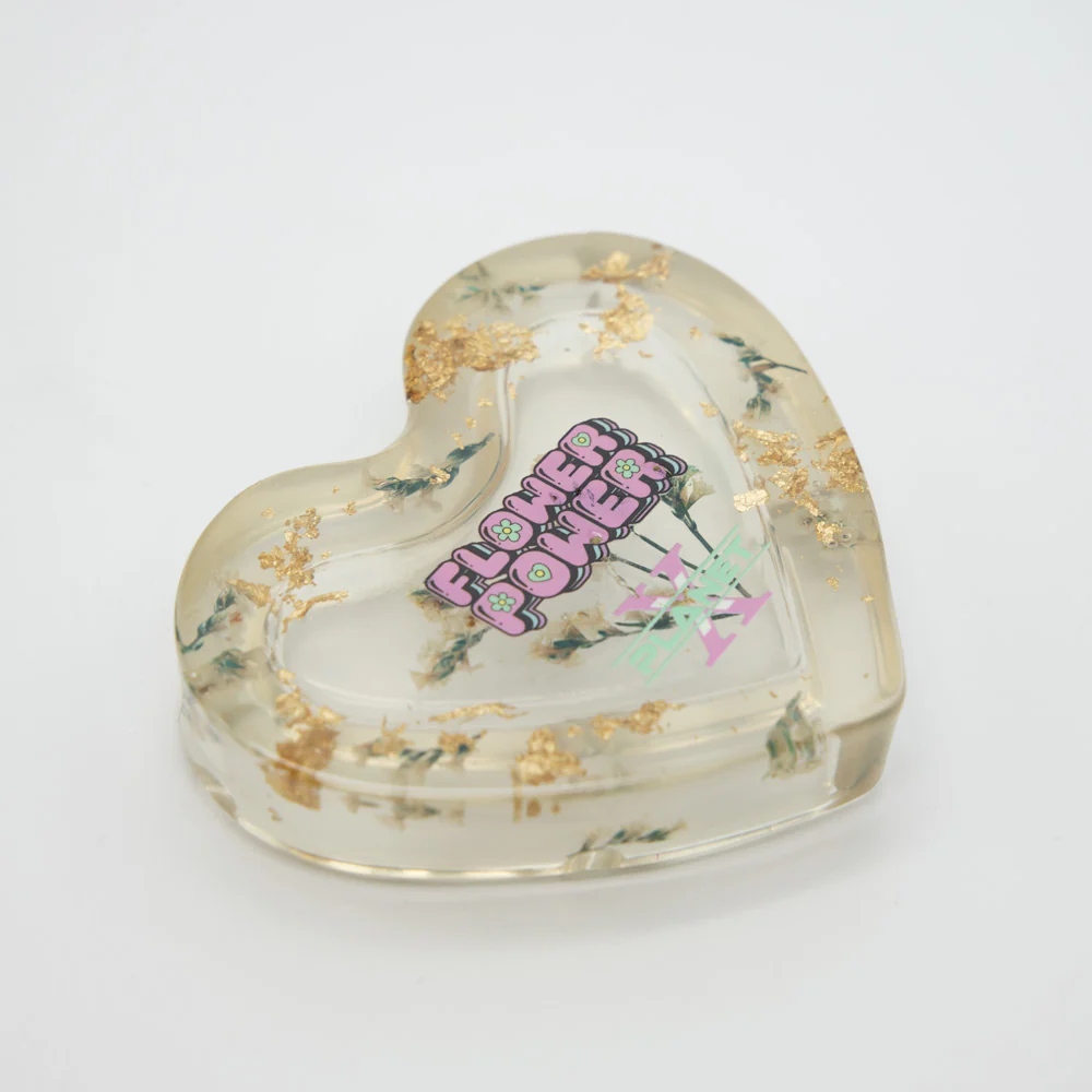 Gold Flakes & Flowers Resin Heart Ashtray - Image 3
