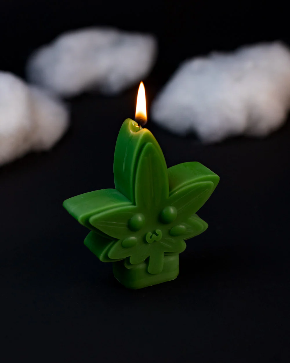 Mr Cute Leaf Candle - Image 2