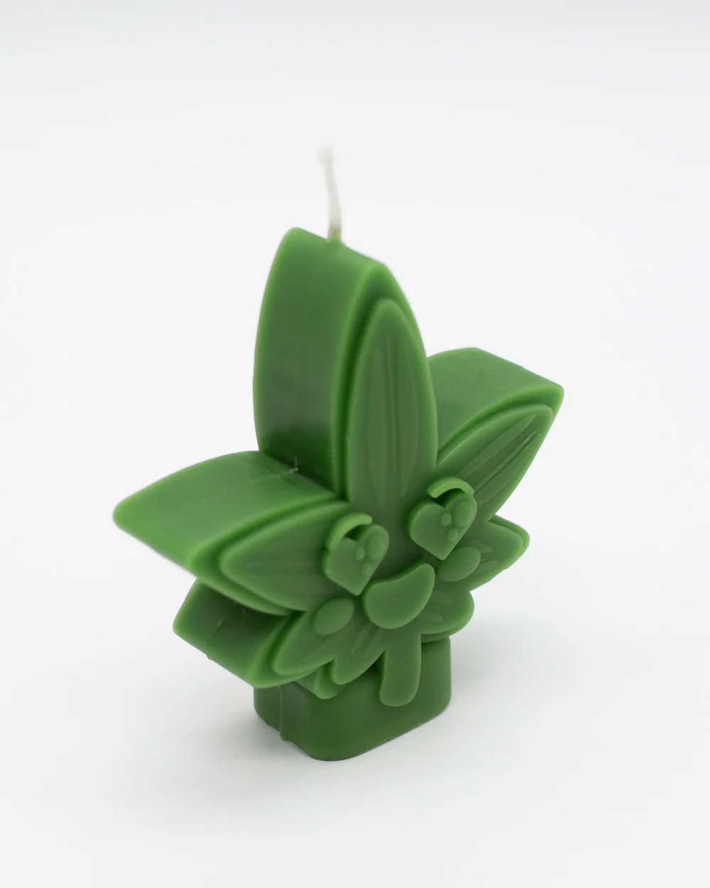 Mrs Cute Leaf Candle - Image 4