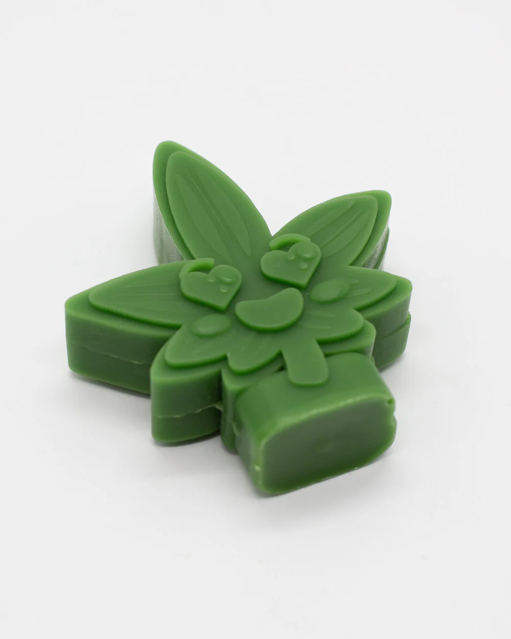 Mrs Cute Leaf Candle - Image 6