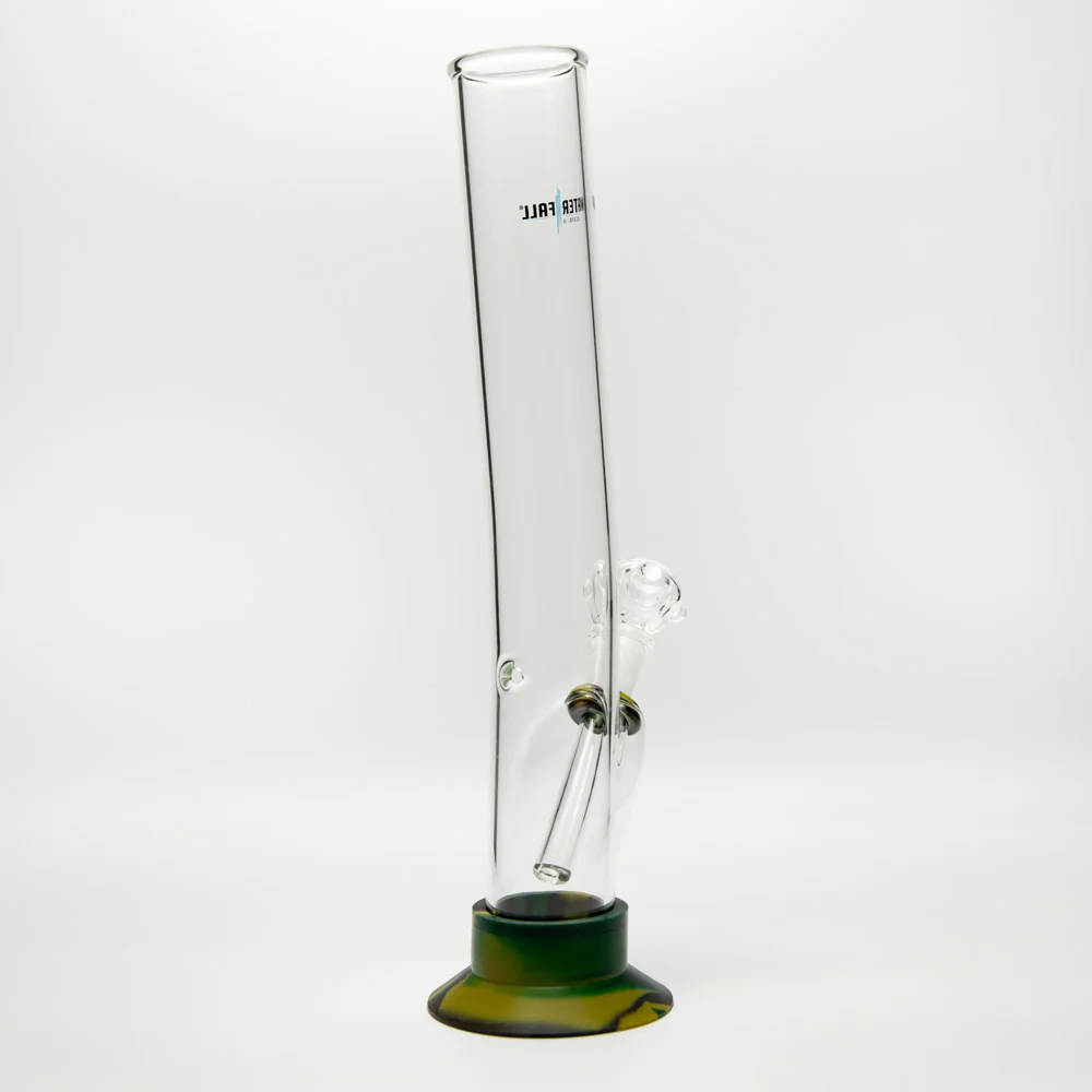 Night Klub Medium Deluxe Glass Bong - Image 12