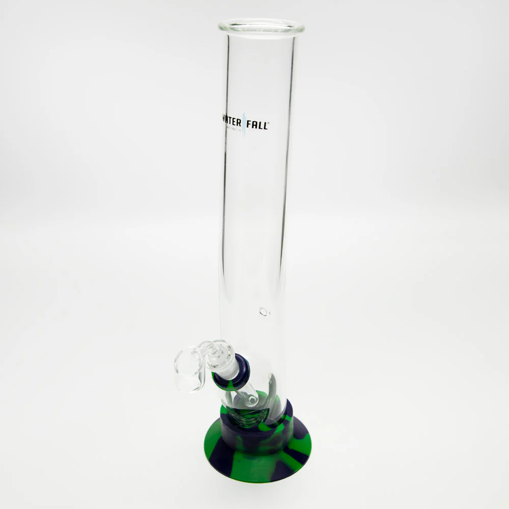 Night Klub Medium Deluxe Glass Bong - Image 13