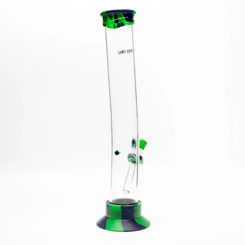 Night Klub Medium Deluxe Glass Bong - Image 19