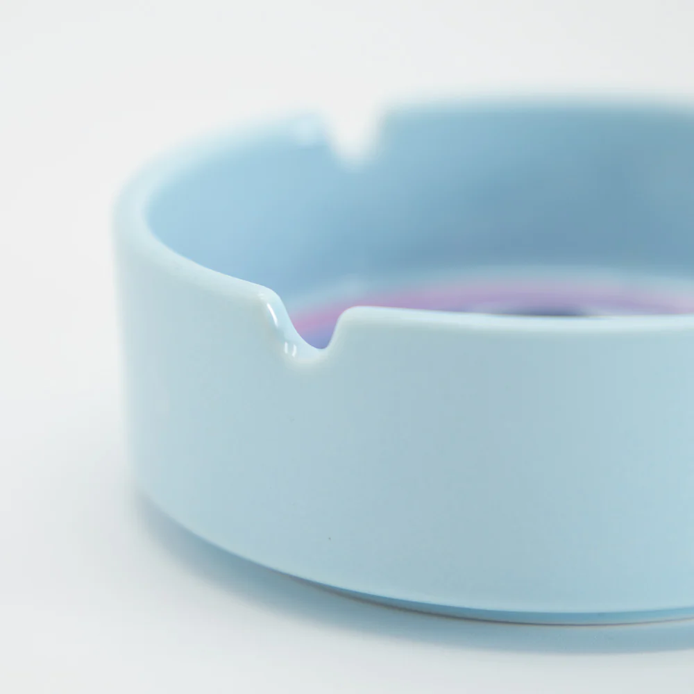 Pale Blue Checkers Ceramic Ashtray - Image 4