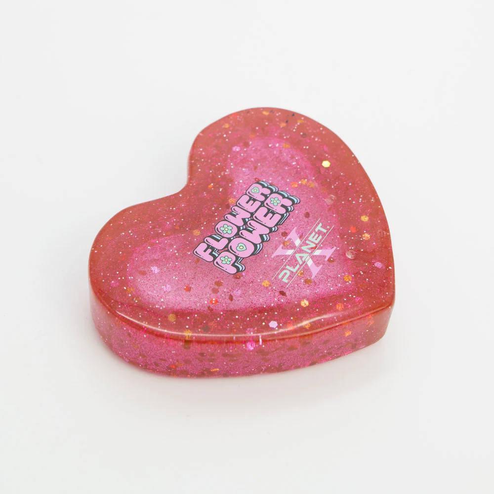 Pink Heart-Shaped Resin Ashtray - Image 3