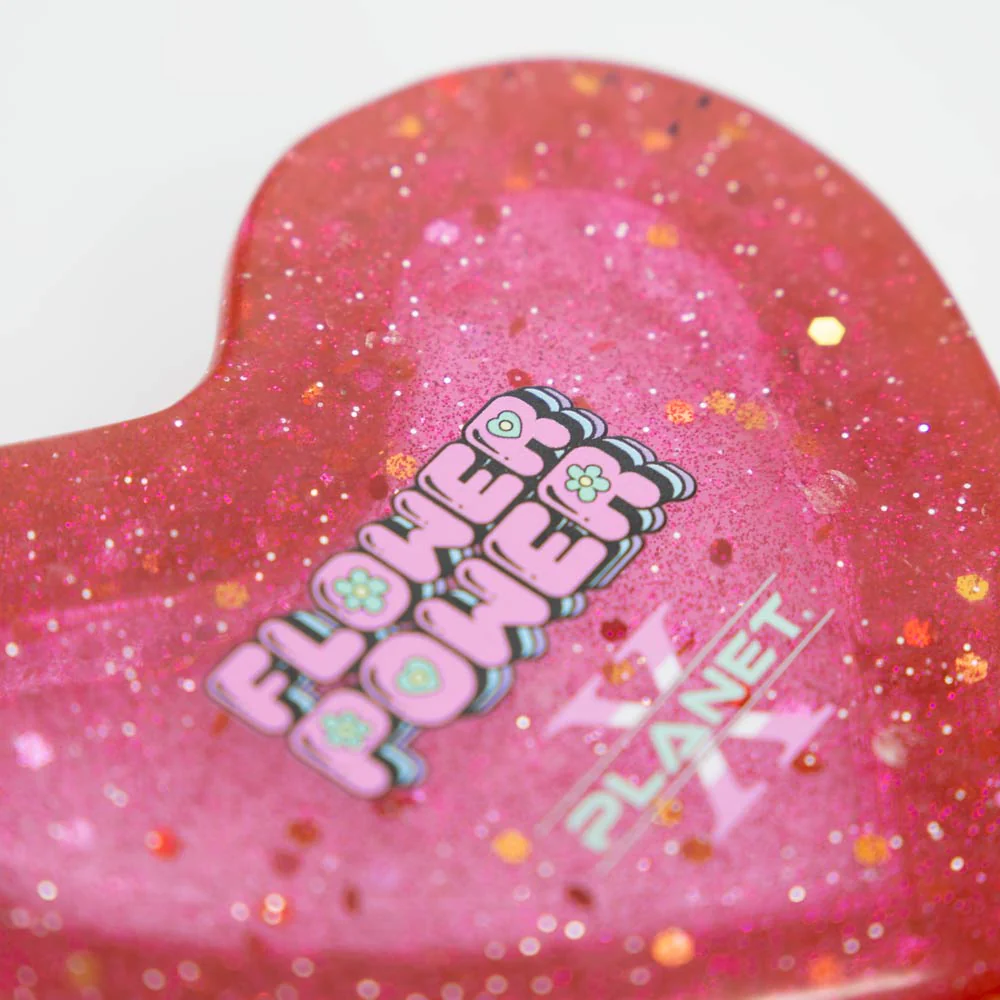 Pink Heart-Shaped Resin Ashtray - Image 4